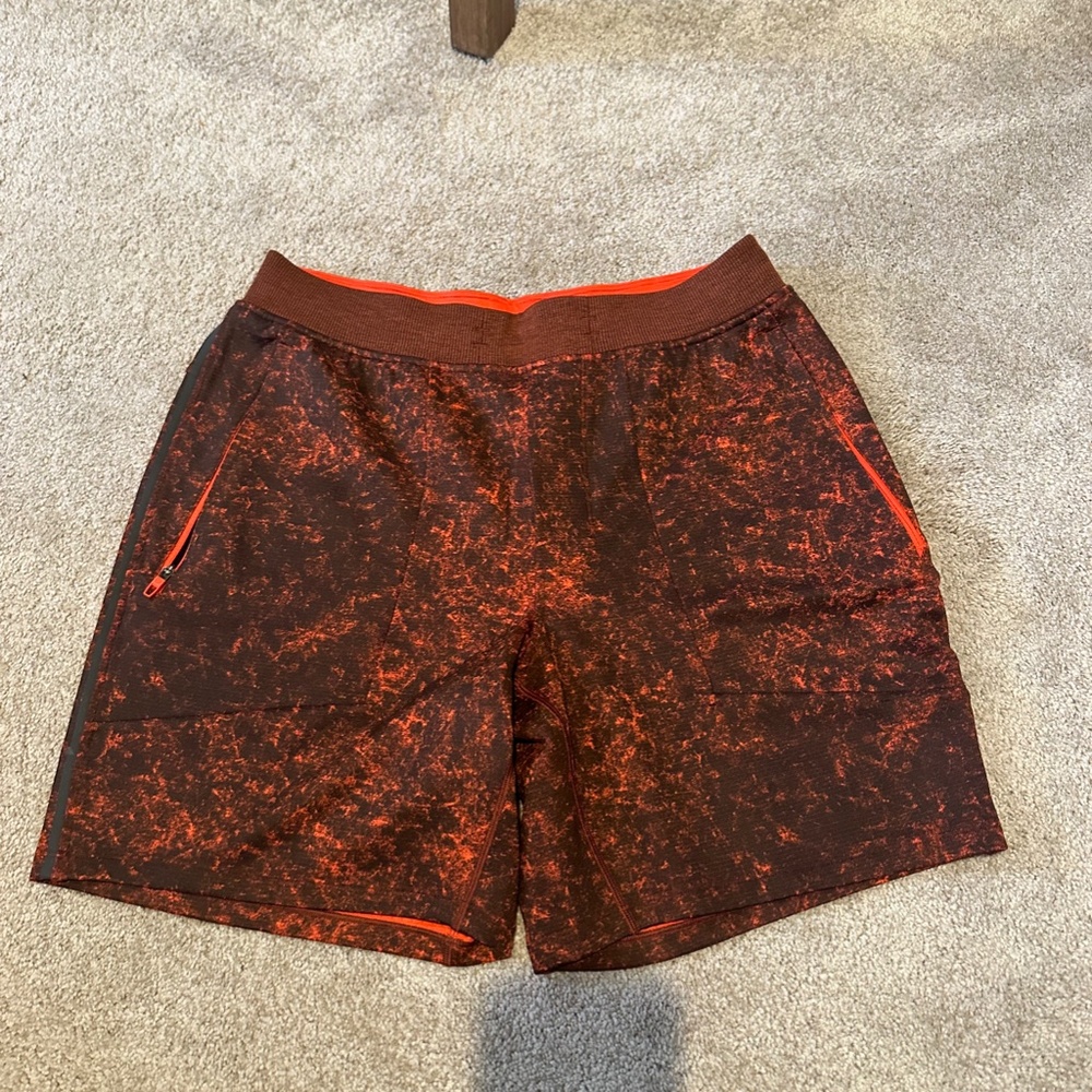 Lululemon - Textured Tech Linerless Short 7" - Limited Edition